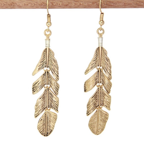 New! Boho Feather Dangle Gold Tone Textured Quality Earring’s - Picture 6 of 13